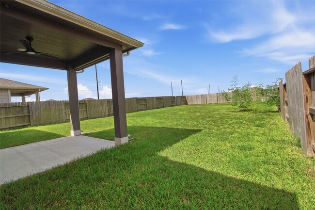 Building Photo - 7302 Toluca Dr