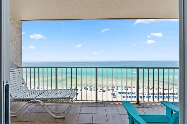 Building Photo - 8743 Thomas Dr