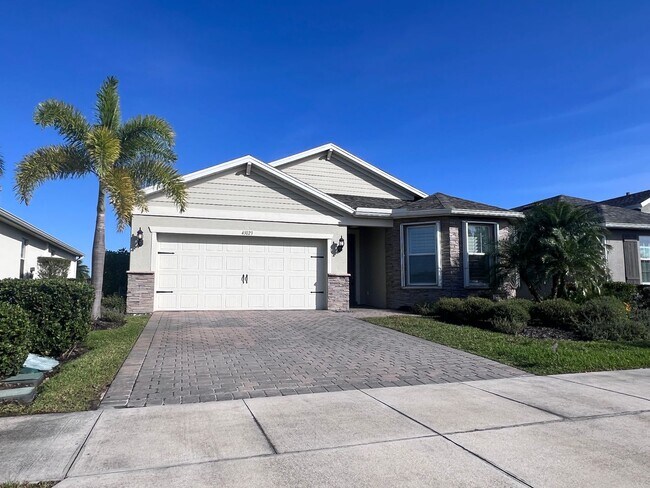 Building Photo - Stunning Lakefront 3/2 Home in the Heart of Babcock Ranch