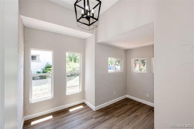 Building Photo - 2832 S Acoma St