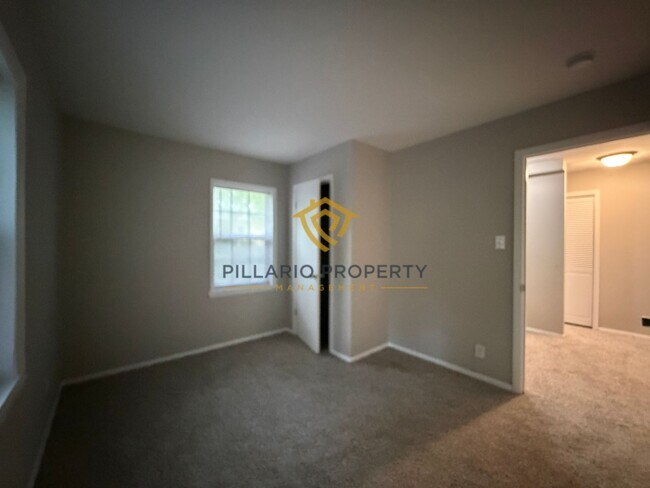 Building Photo - 3612 Caroline Ave
