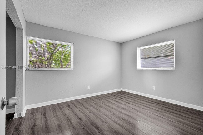 Building Photo - 400 NW 65th Ave