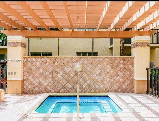 Building Photo - 1801 N Flagler Dr