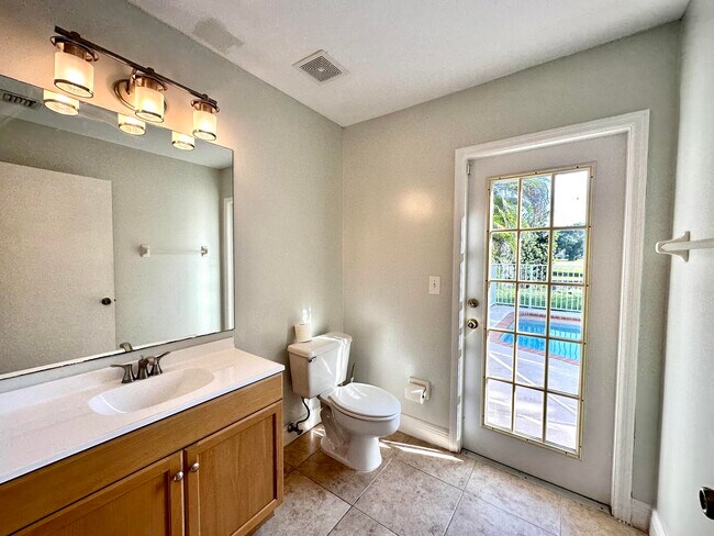 Building Photo - 2698 Linkside Dr