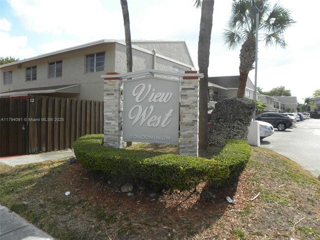 Building Photo - 15690 SW 82nd Cir Ln