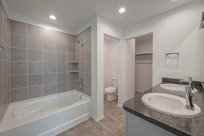Building Photo - 5306 Auburn Gardens Ct