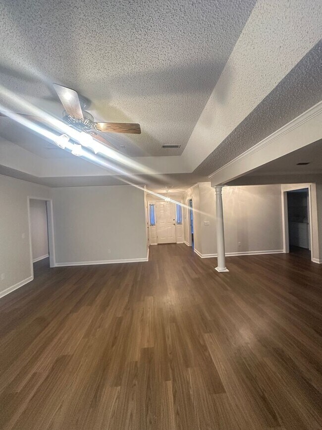 Building Photo - Enterprise!!!  LVP FLOORING~!!!!