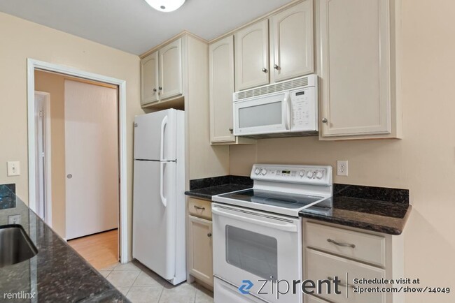 Building Photo - 2 br, 2 bath Condo - 99 E Middlefield Rd, ...