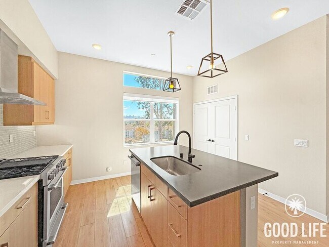 Building Photo - 10432 Harlow Cir