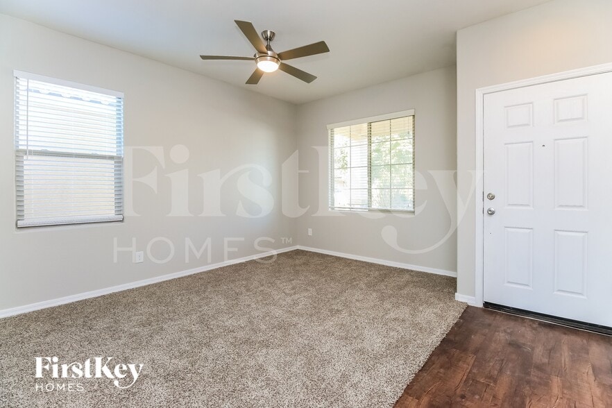 Building Photo - 38137 La Paz St