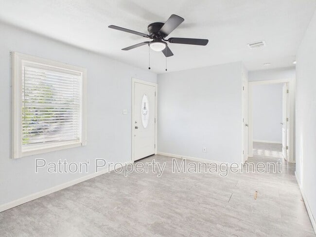 Building Photo - 4620 S Hayden St