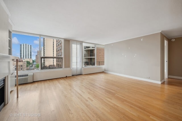 Building Photo - 1400 N State Pkwy