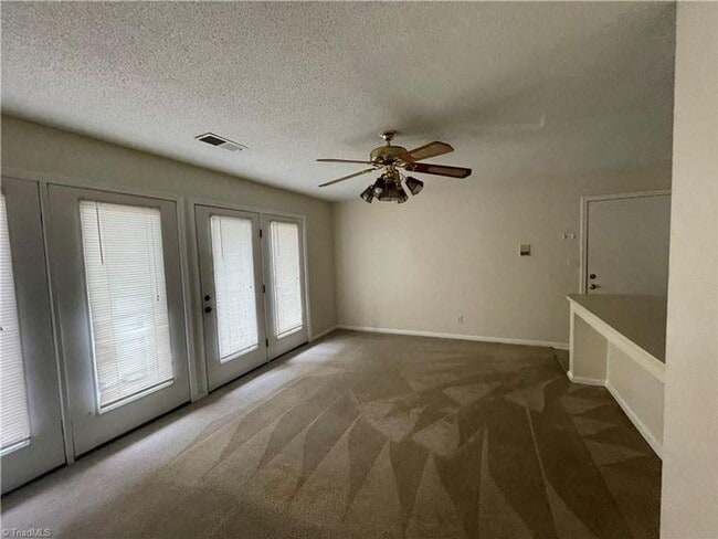 Primary Photo - COMING SOON!! 2 BED 2 BATH CONDO!