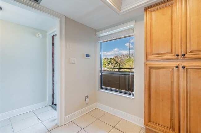 Building Photo - 13618 Greenfield Dr