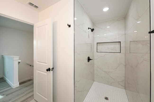 Building Photo - 8218 Casa Verde Rd