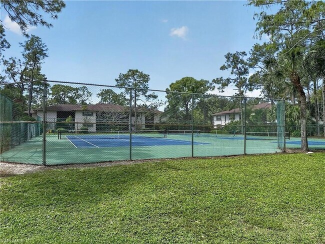 Building Photo - 1701 Courtyard Way