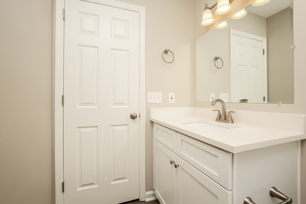 Building Photo - 125 Oak Leaf Dr