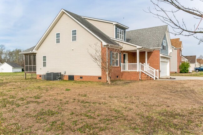 Building Photo - Beautiful 3 Bed/2.5 Bath located in Shingle Landing, Moyock NC