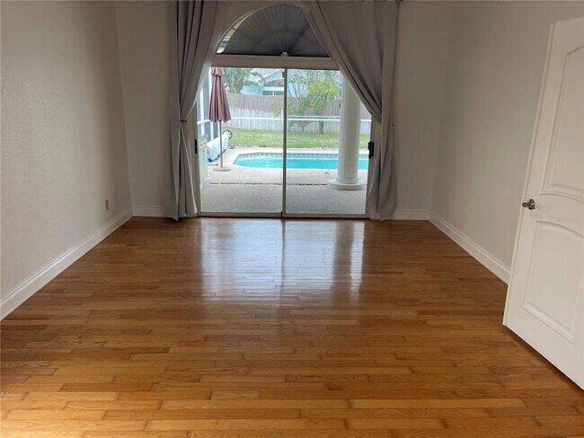 Building Photo - 2772 Challenger Dr