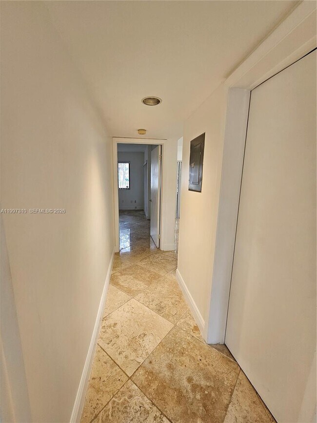 Building Photo - 9781 SW 138th Ave