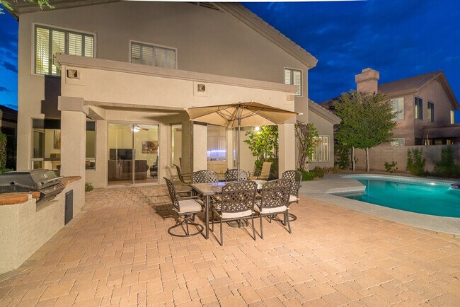 Building Photo - 6417 E Marilyn Rd