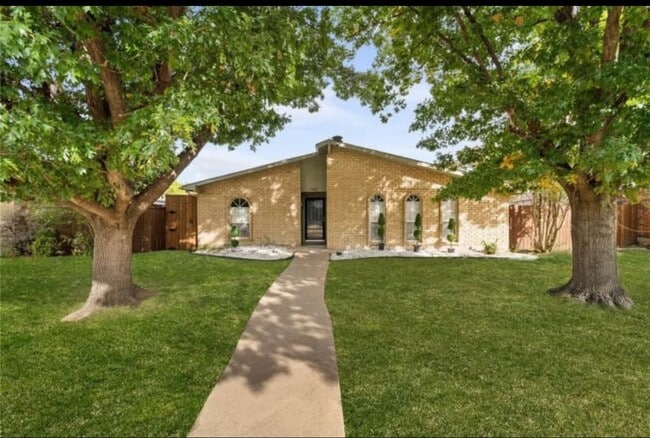 Building Photo - 4917 Ashlock Dr