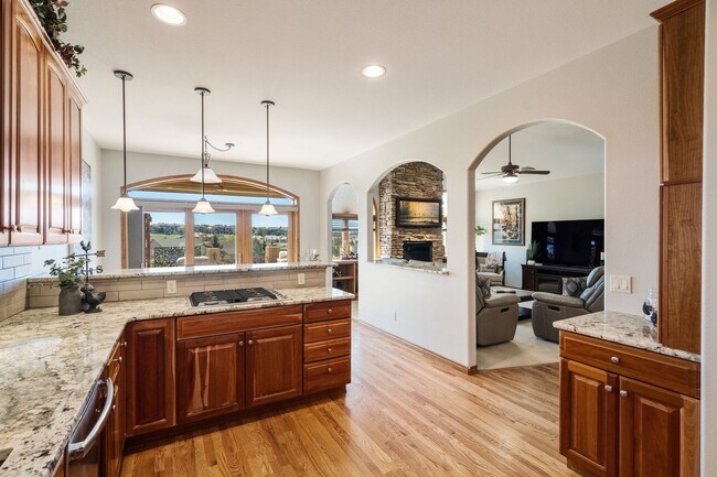 Building Photo - D20 Patio Home on the Golf Course views of...