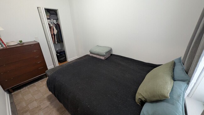 Building Photo - 2322 W Rice St