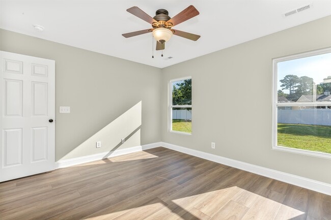 Building Photo - 4008 Scarlet Oak Ct