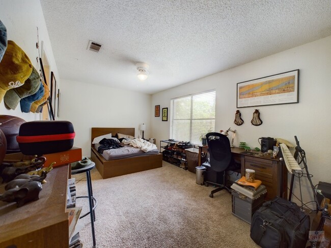 Building Photo - 4111 Speedway-