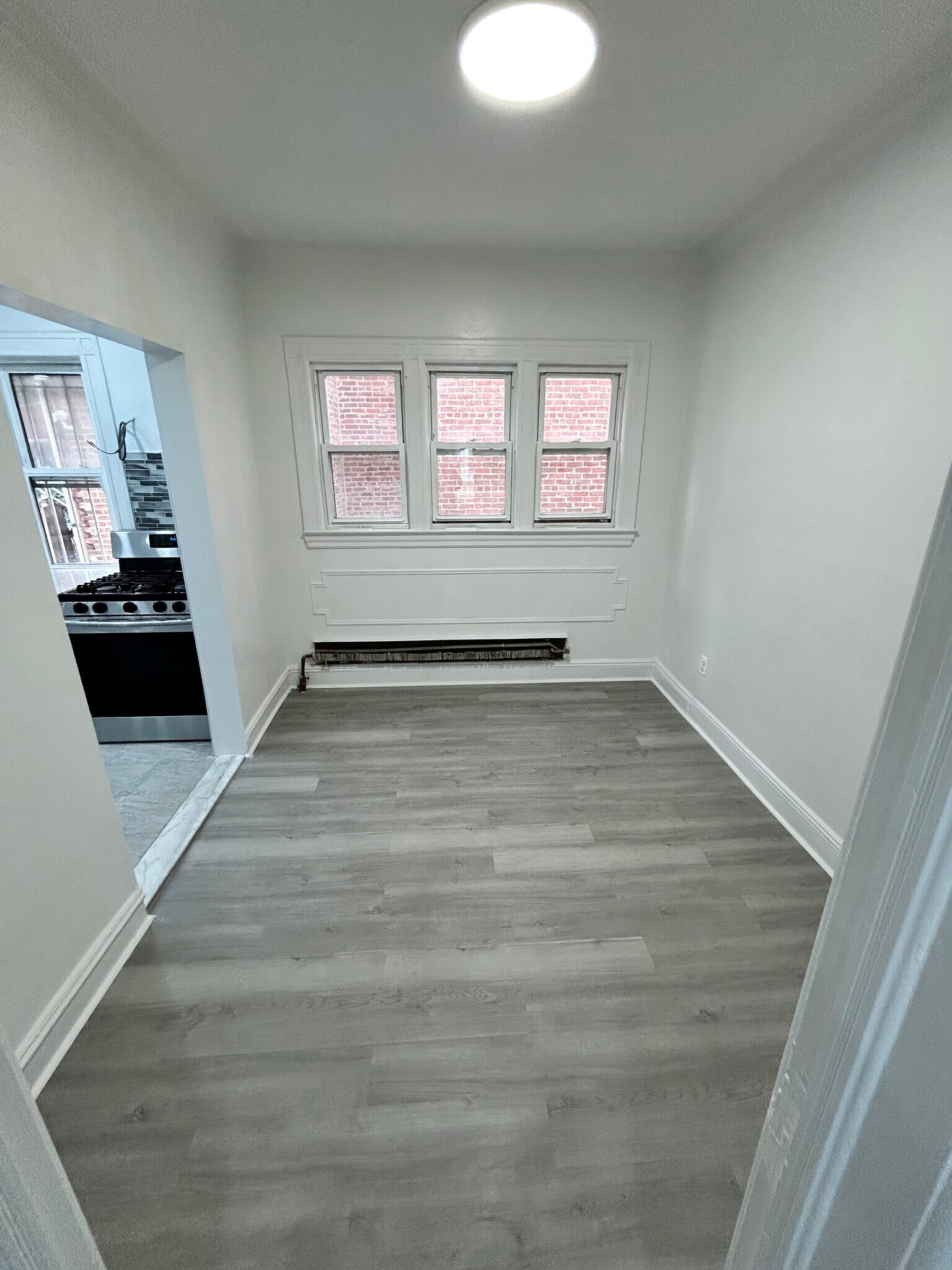 Dining Room - 607 E 17th St