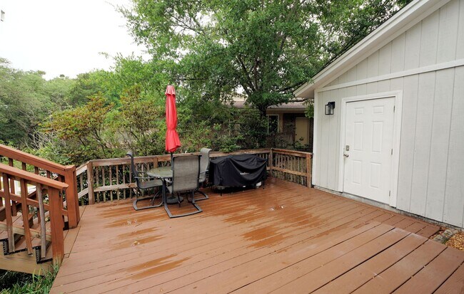 Building Photo - Updated 4 bedroom home in Bluewater Bay!