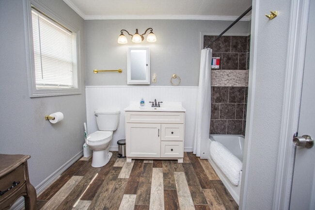 Building Photo - 4407 35th St