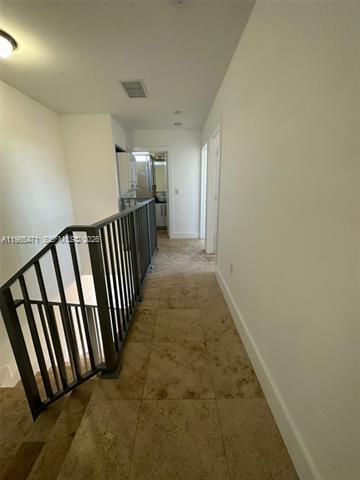 Building Photo - 2772 SW 31st Ct