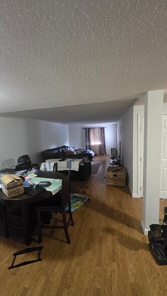 Building Photo - 31 Devereux St