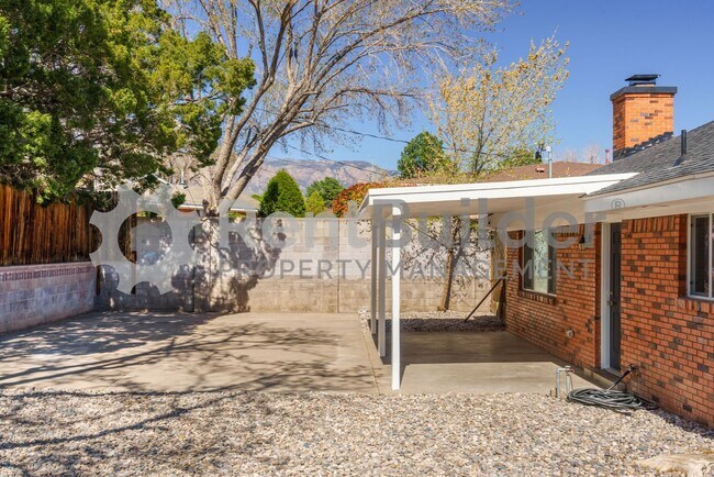 Building Photo - !!!!WOW PRICE INPROVEMENT JUST IN TIME FOR...
