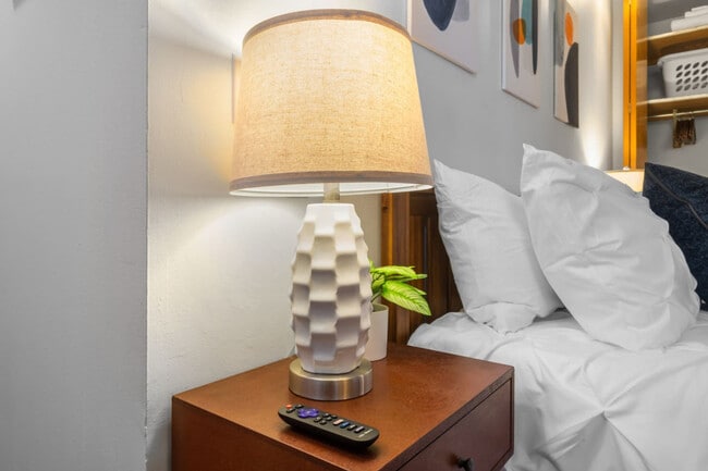 Building Photo - 309 Vine St