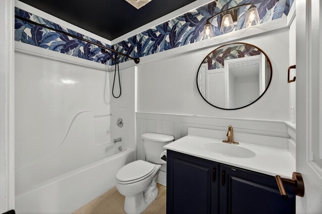 Building Photo - 1353 Black River Dr