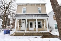 Building Photo - 1523 Broadway Ave NW