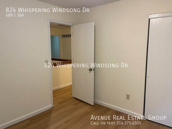 Building Photo - 824 Whispering Windsong Dr