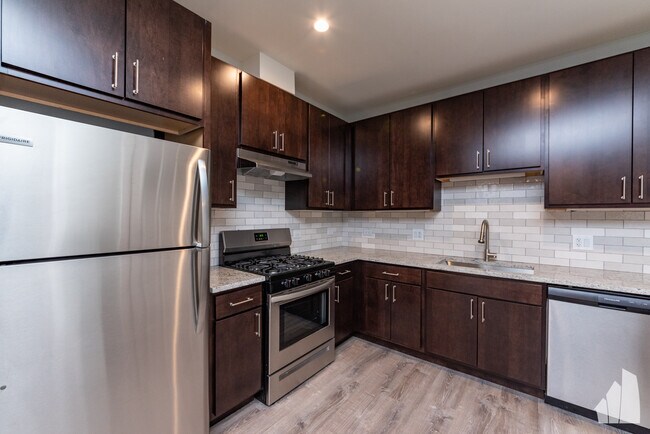 Building Photo - 1147 Maple Ave