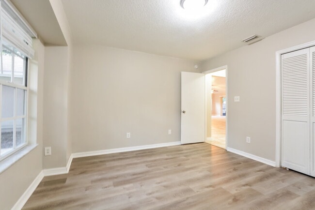 Building Photo - 378 Bahia Cir