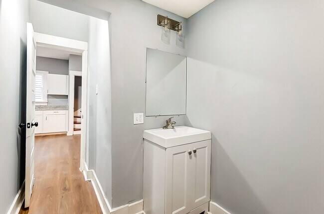 Building Photo - Dayton, OH 4 Bed 1 Bath available to rent!