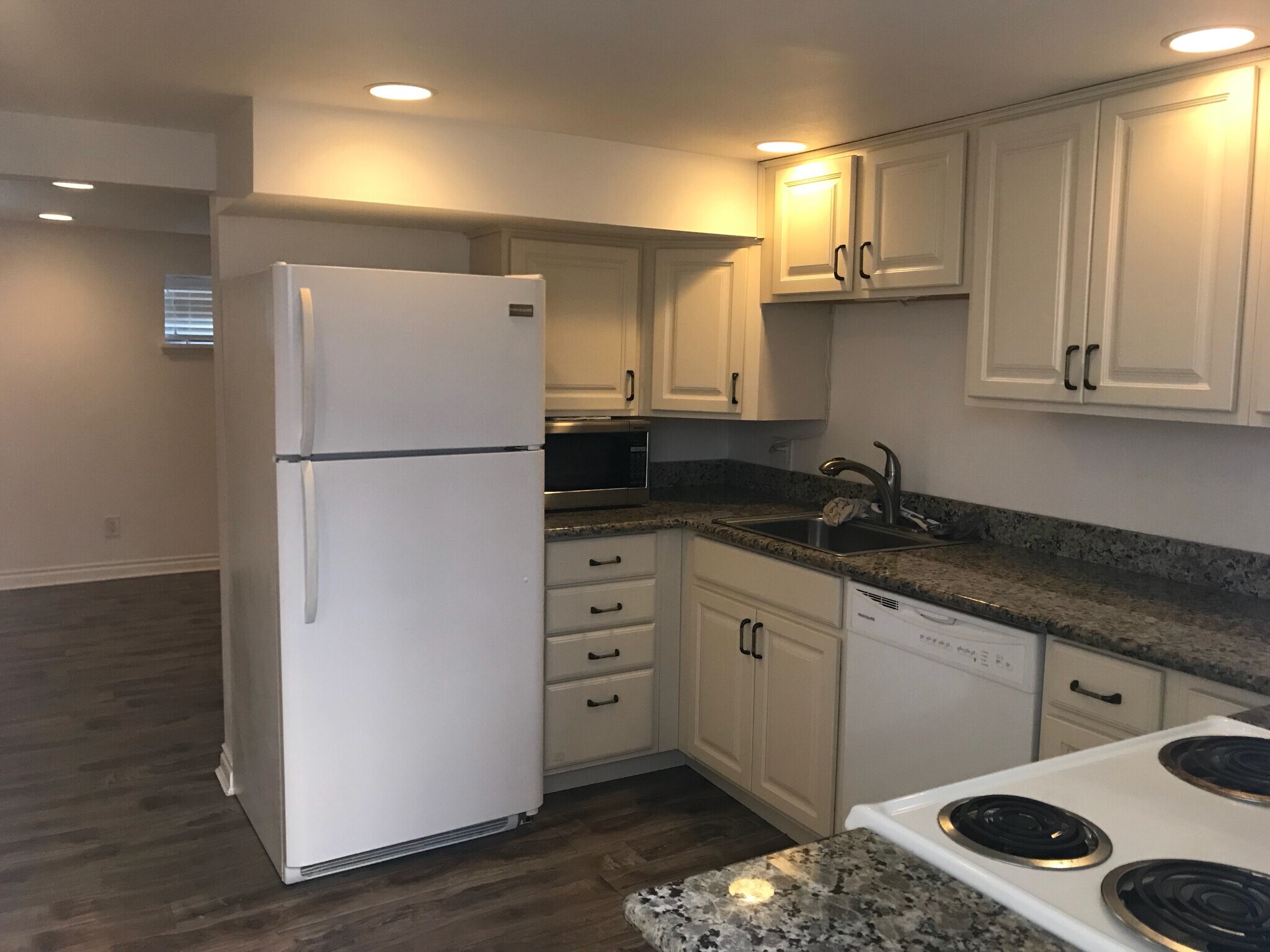 Kitchen - 3648 44th Ave SW