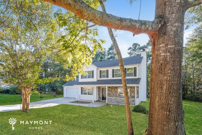 Primary Photo - 818 Burton Ridge Dr