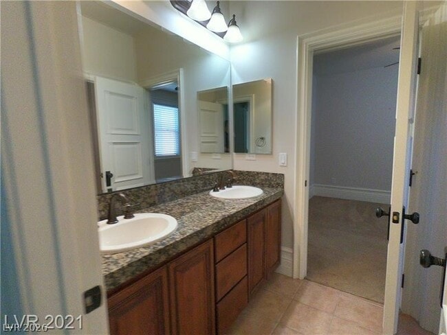 Building Photo - 496 Via Palermo Dr