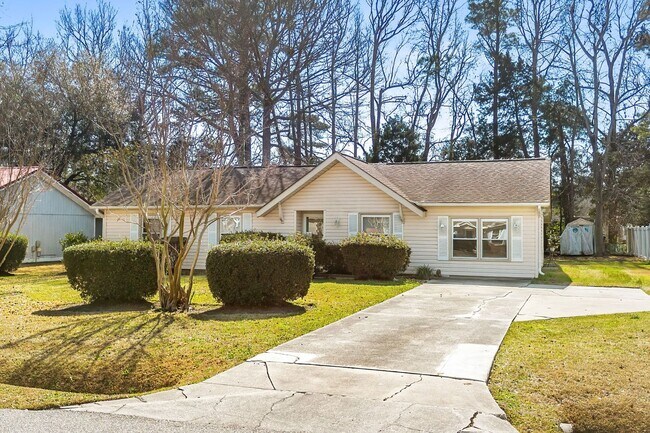 Building Photo - 4 Bed/2 Bath Furnished Single Family Home in Surfside 1 Mile to the Beach By Golf Cart!