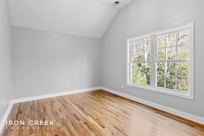 Building Photo - 5 Rocky Frk Rd