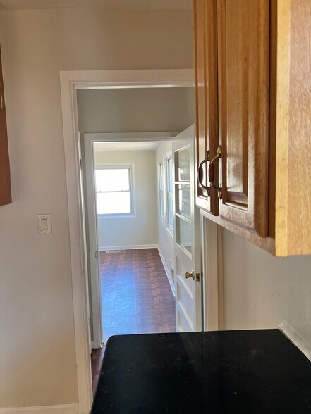 Building Photo - 126 Orange St