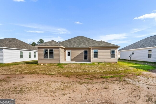 Building Photo - 135 Hughes Dr